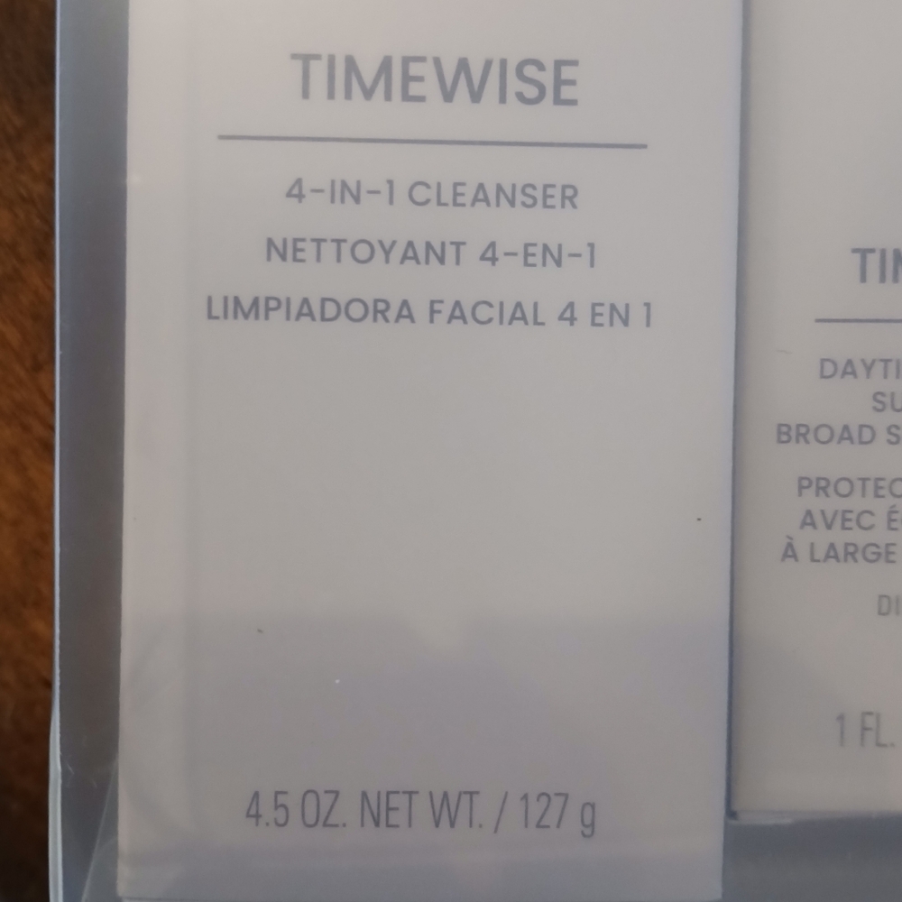 TimeWise 3D Miracle Hydrating Set- normal/dry skin Exp 05/26 - Picture 4 of 10